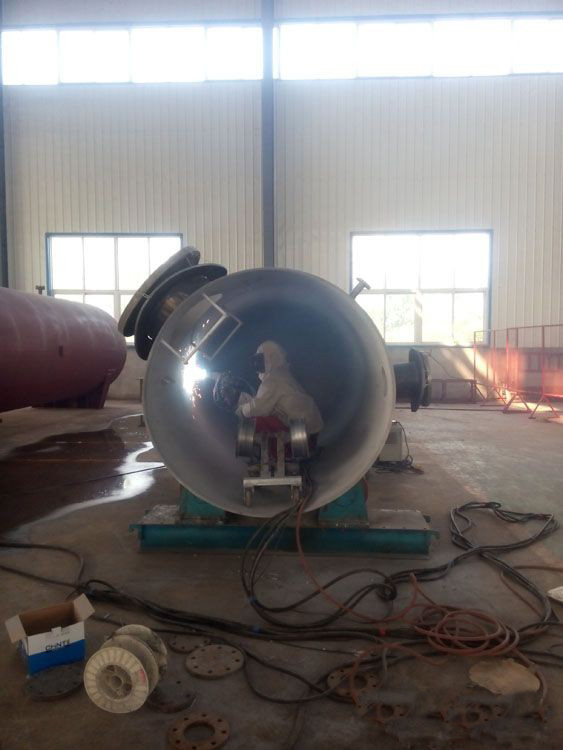 國(guó)華集團(tuán)容器罐噴噴鋅